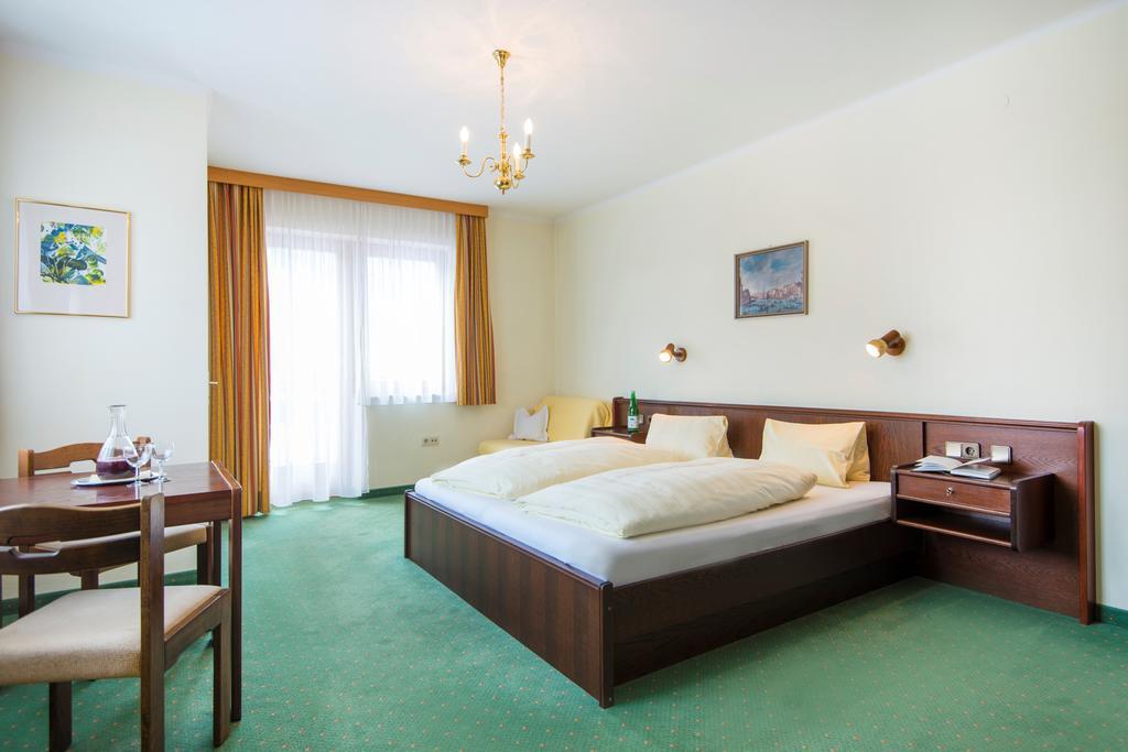 באד הופגסטין Appartements Monuth מראה חיצוני תמונה