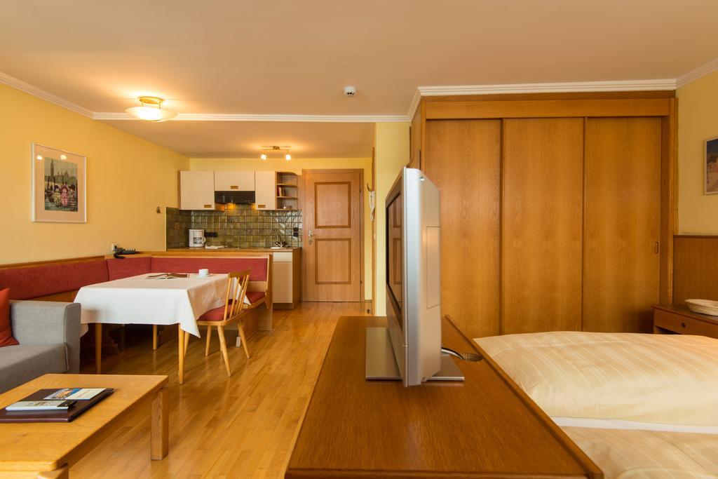 באד הופגסטין Appartements Monuth מראה חיצוני תמונה