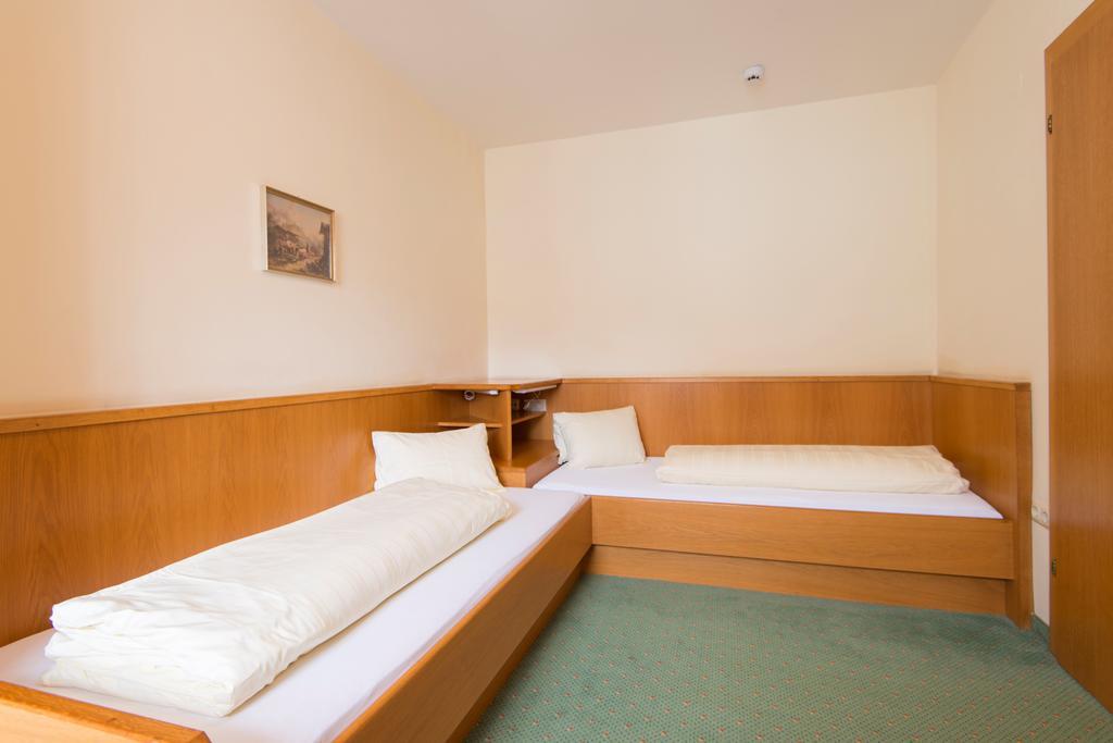 באד הופגסטין Appartements Monuth מראה חיצוני תמונה