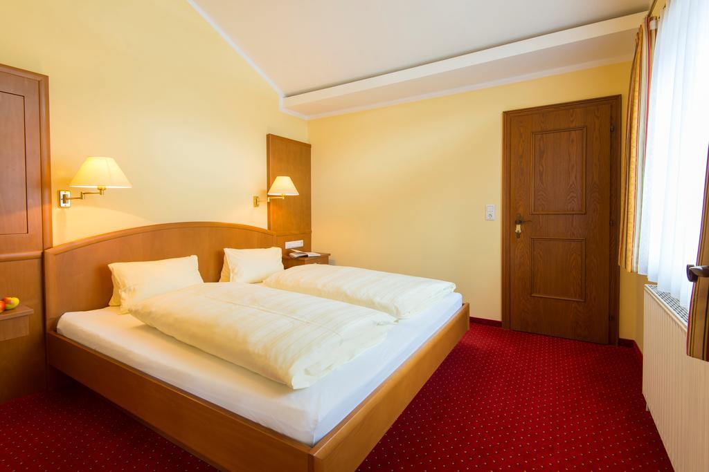 באד הופגסטין Appartements Monuth מראה חיצוני תמונה